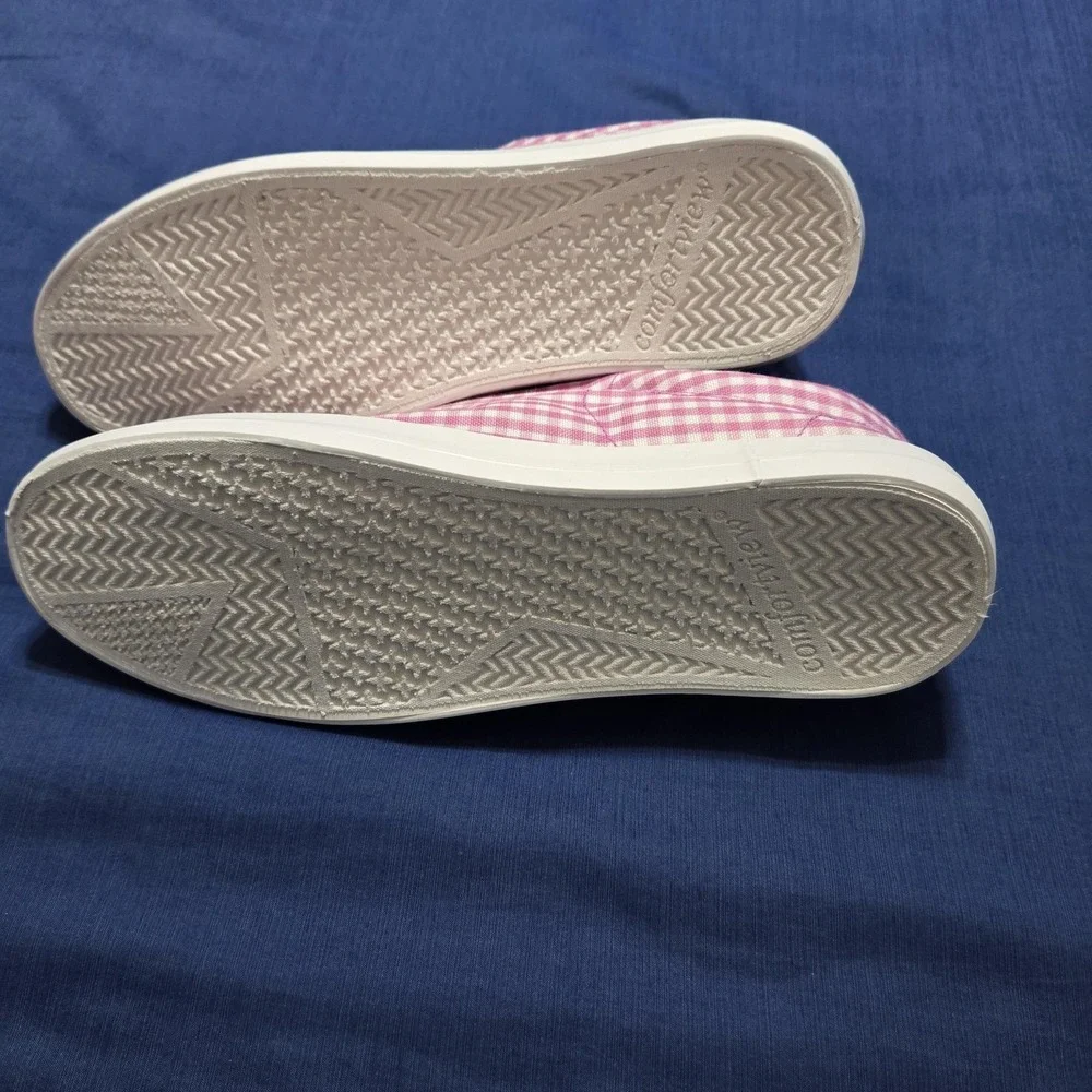 Comfortview Shoes Womens Size 11 Pink Gingham Athletic CVO Bungee Slip On